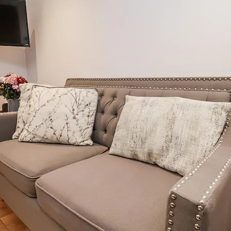 George Stephenson Engine Shed 아파트 휫비