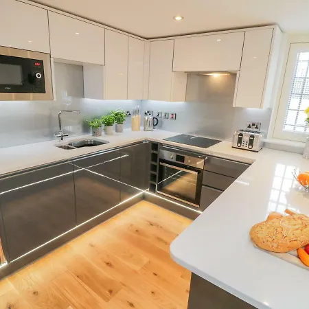 George Stephenson Engine Shed * Whitby